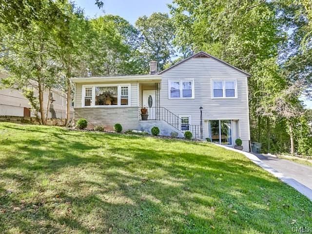 Sunny Home in Lake Forest