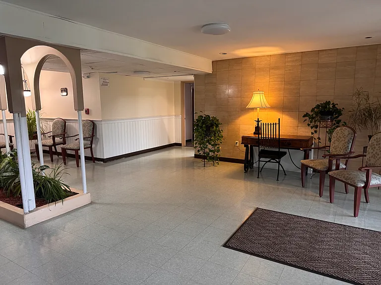 70 Grove Hill St #3A — Photo 12
