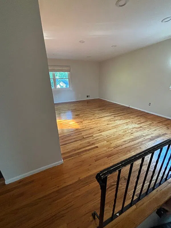 1 bed, 1.0 bath, 1454 sqft, $2,000 — Photo 2