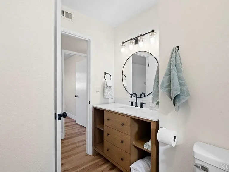 760 Crass Ave #1 — Photo 23