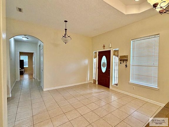 4th image of 21626 Tamm Ln