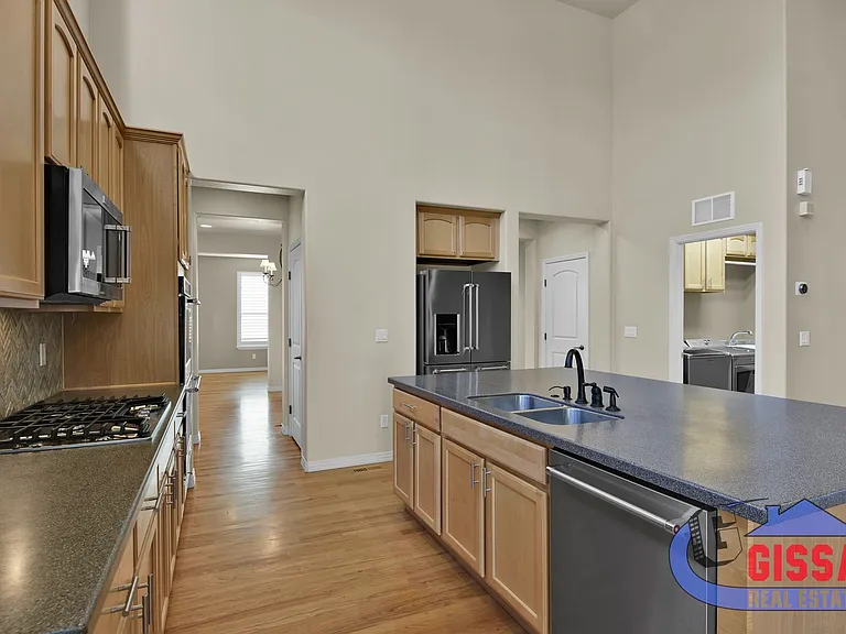 8109 Winding Passage Dr — Photo 18