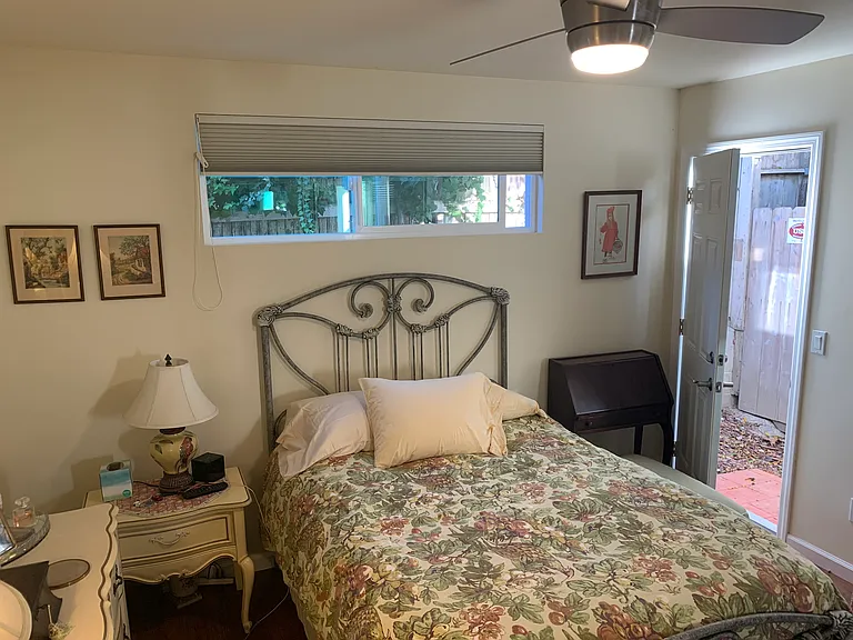 2555 Ardath Rd #B — Photo 15