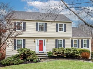 11 Glenbrook Dr, New Milford, CT 06776