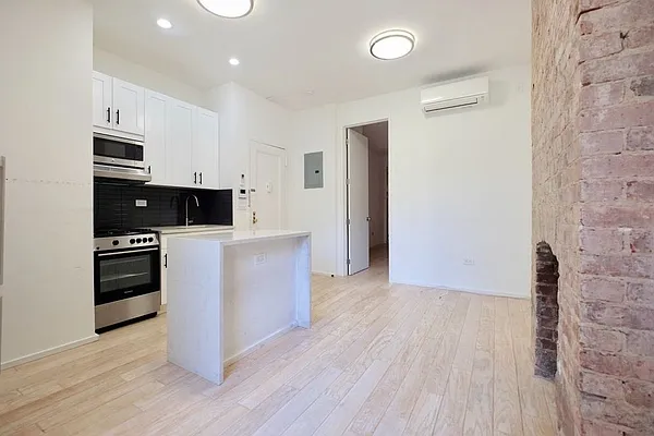 Rented by Skyward | media 2