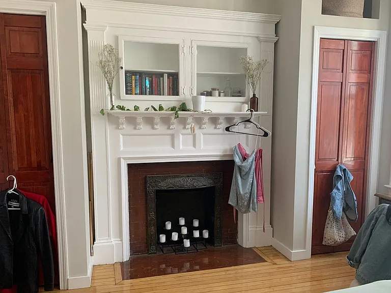 8 Farrington Ave #8A — Photo 43