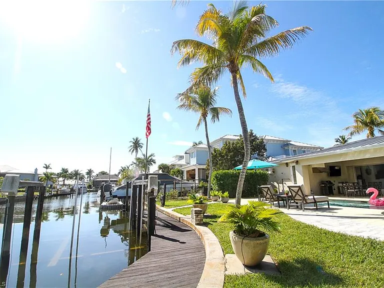 1645 Mullet Ct — Photo 7