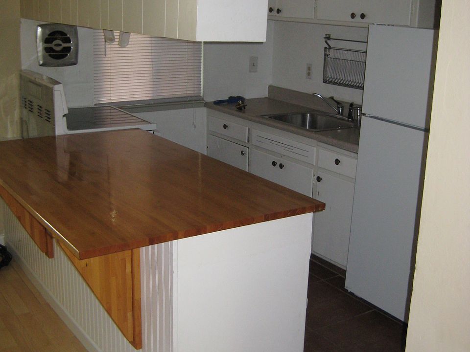 2nd image of 3630 3rd Ave APT 1