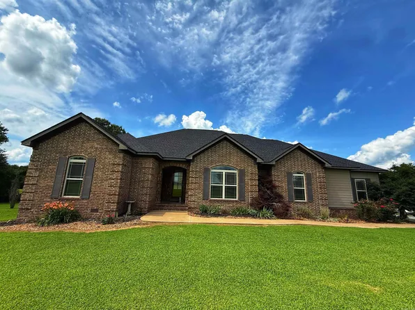 70 Gates Ln, Batesville, AR 72501