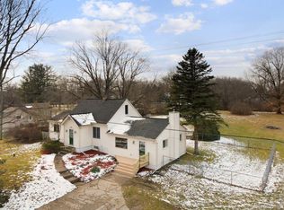 196 S Baldwin Rd, Clarkston, MI 48348