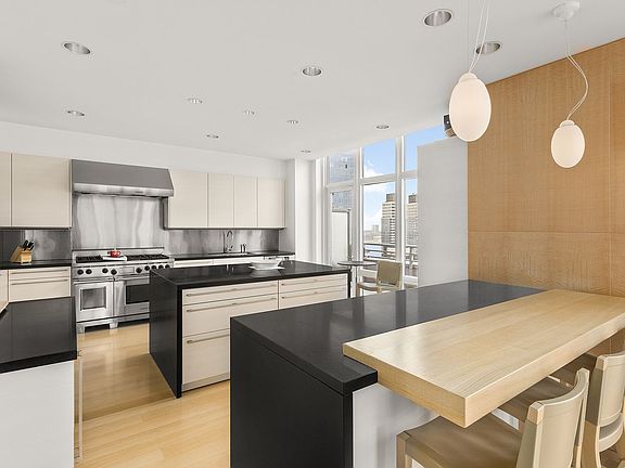 5th image of 555 W 59th St Penthouse C