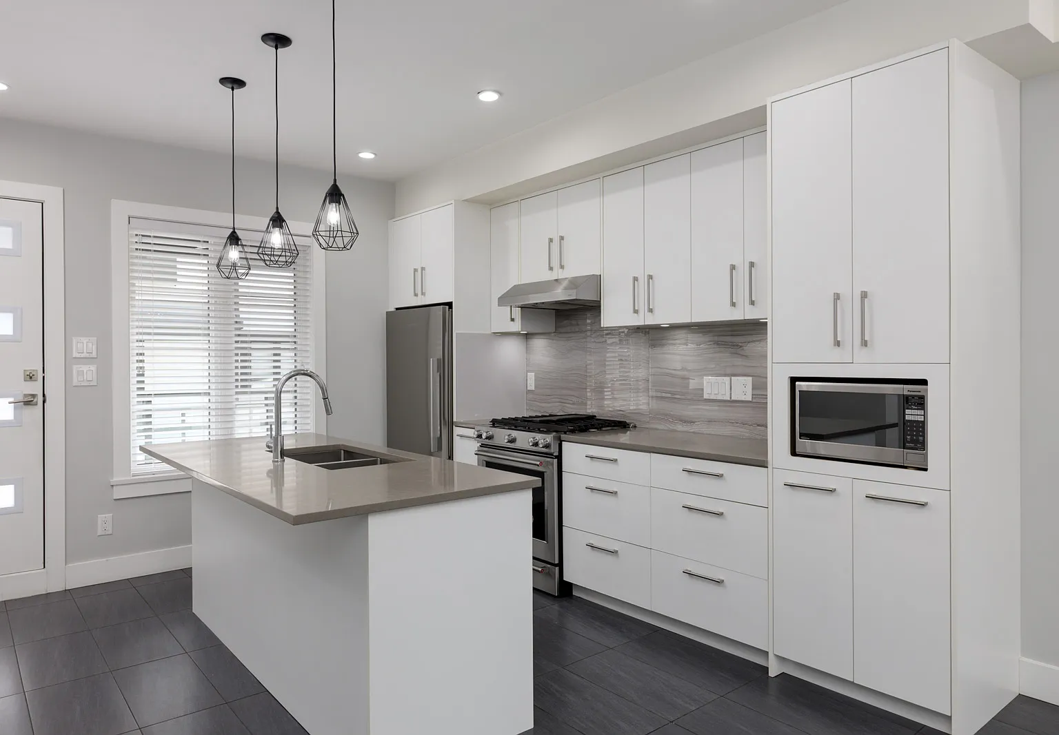 3 bed, 1772 sqft, $3,500 — Photo 3