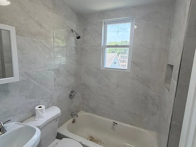 206 Myrtle Ave #M — Photo 5