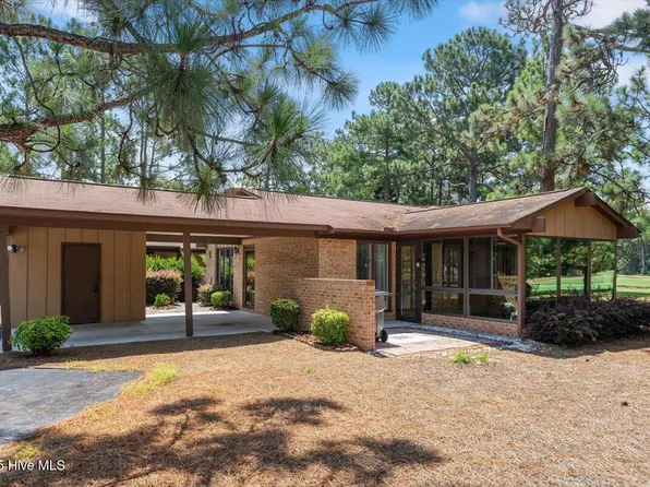 904 Satinwood Court, Southern Pines, NC 28387