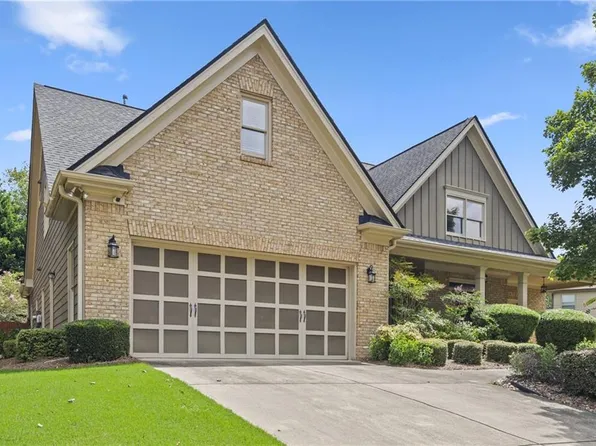 612 Baymist Ct, Loganville, GA 30052