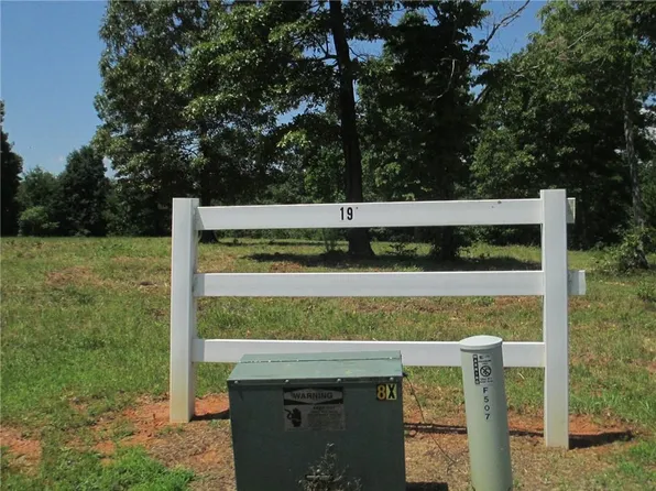 505 Lariat Loop, Seneca, SC 29672