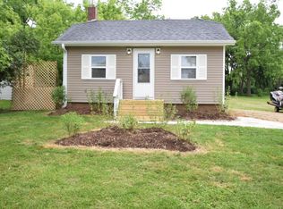 105 Pleasant St, Sharon, WI 53585