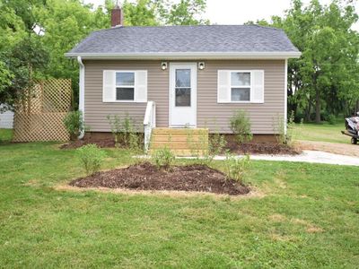105 Pleasant St, Sharon, WI, 53585