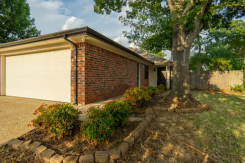 6616 Parkview Ln Photo 1