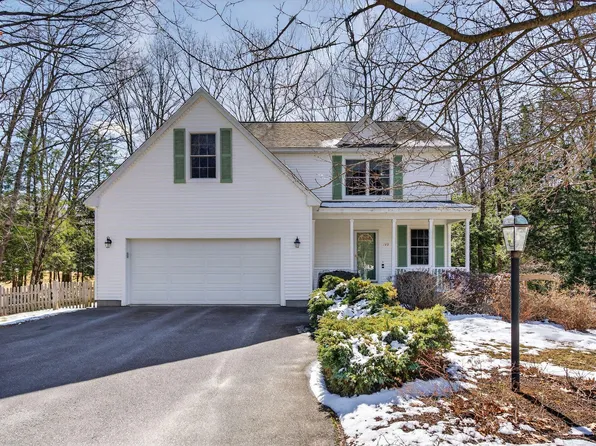 143 Quincy Drive, Gorham, ME 04038