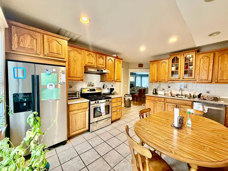 307 Washington St #1 — Photo 17