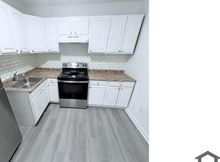 50 West St APT C, Chicopee, MA 01013