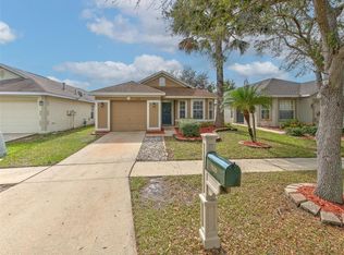 7529 Oxford Garden Cir, Apollo Beach, FL 33572