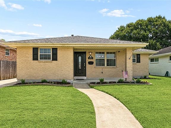 2nd image of 1317 Wisteria Dr