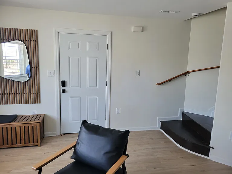 142 E Youngs Ave #3 — Photo 17