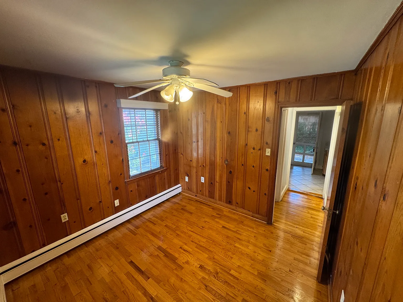 305 W Leicester St — Photo 3