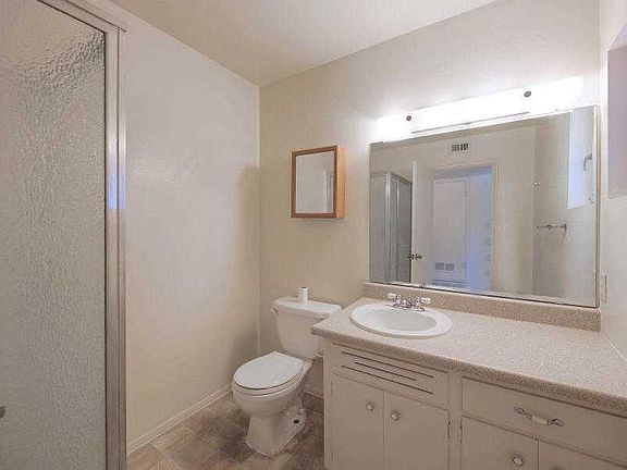 5th image of 5250 N 20th St APT 205