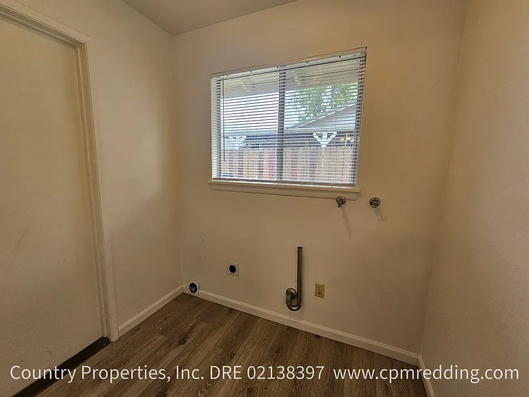 4145 Oro St — Photo 8