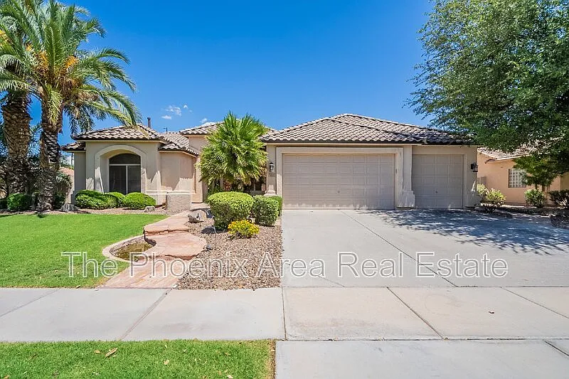 Building Photo - 4663 S Oleander Dr