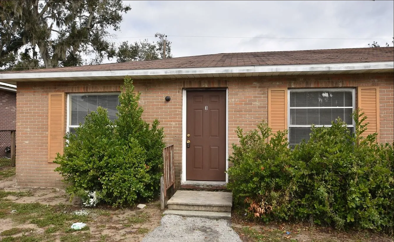 2 bed, 900 sqft, $1,450 — Photo 1