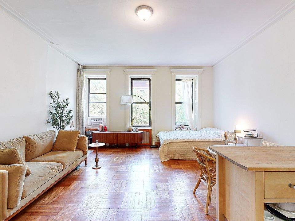 1st image of 118 W 69th St APT 4a