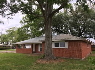 1006 E Grace St, Gonzales, LA 70737