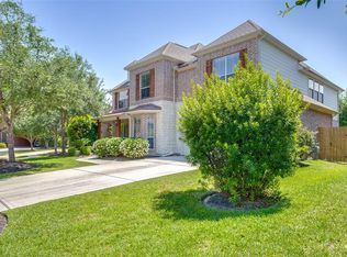 13910 Tallheath Ct, Houston, TX 77044