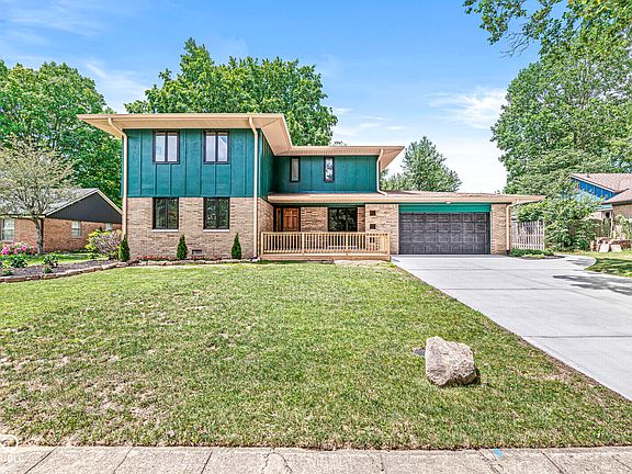 2nd image of 8136 Hoover Ln