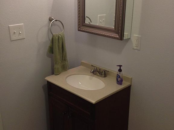 4th image of 700 Cambridge Dr
