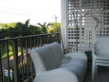 5th image of 2450 NE 135th St APT 210