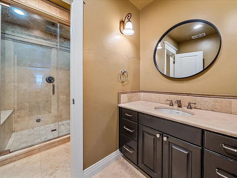 6265 Diamond Ridge Pkwy — Photo 37