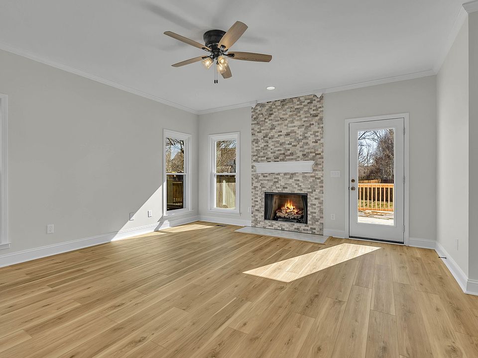 1st image of 3303 Milton Ct