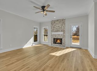 3303 Milton Ct, Thompsons Station, TN 37179
