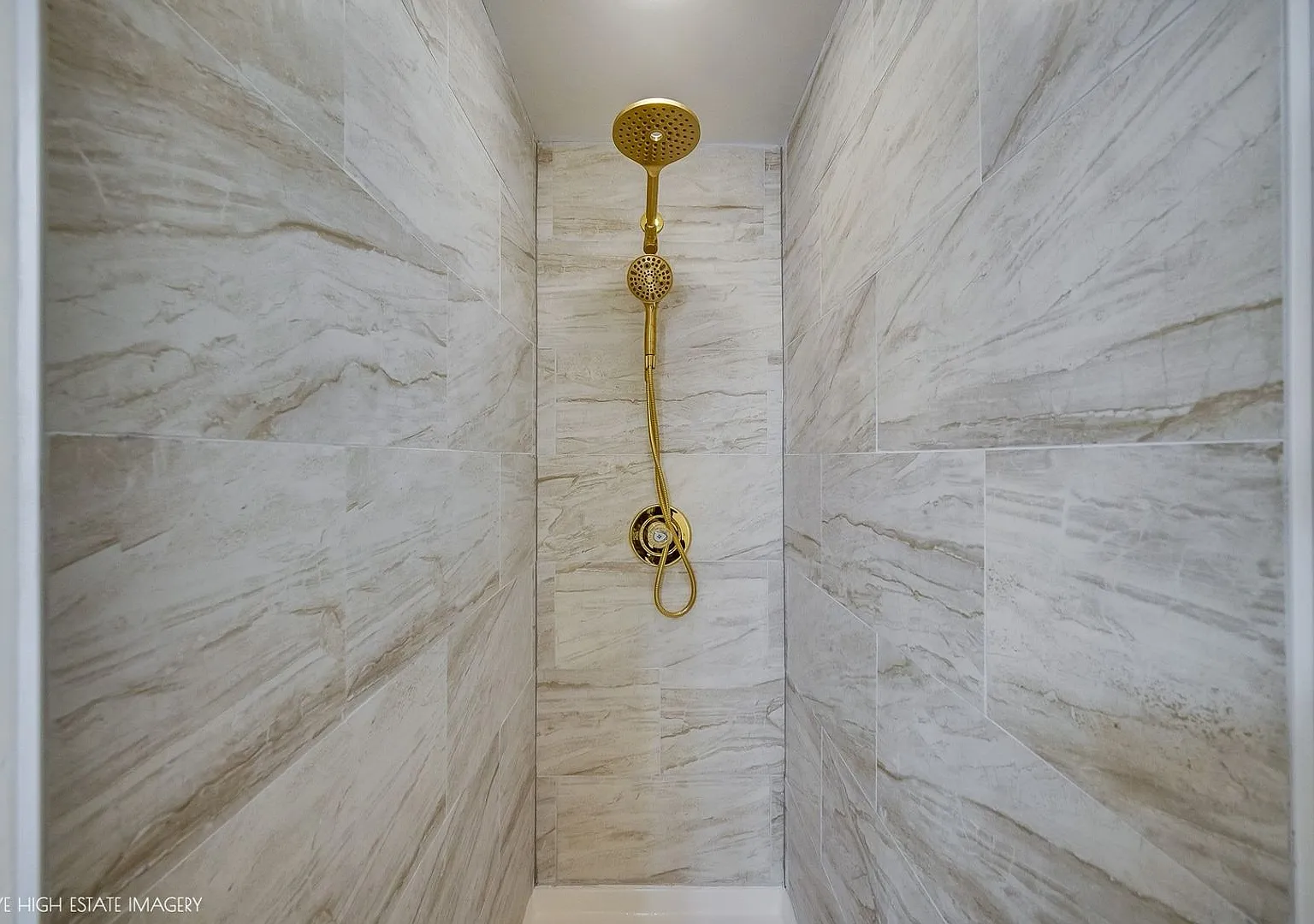 Charming 2br/2bath Condo In Flossmoor — Photo 4