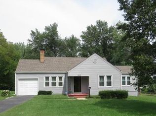 9610 E Linwood Blvd, Independence, MO 64052