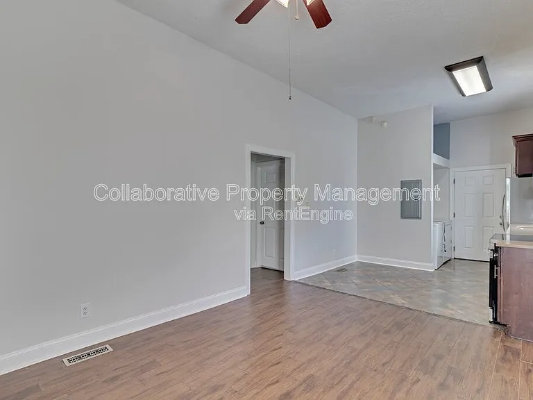 419 E 31st St — Photo 6