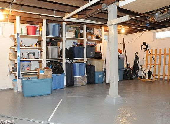 5th image of 58 E King St