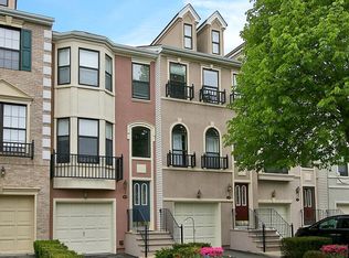 408 Manchester Dr, Nutley, NJ 07110