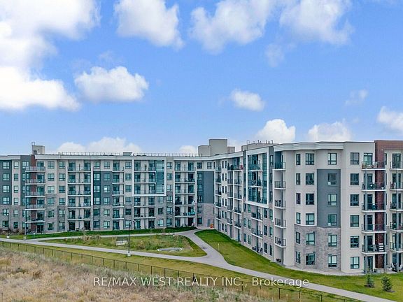 2nd image of 101 Shoreview Pl #131