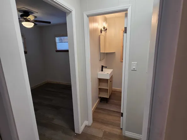 132 Los Angeles St #D, June Lake, CA 93529